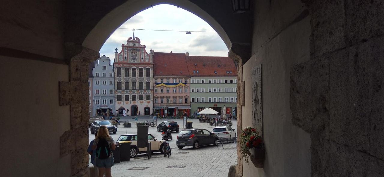 Grosses Zimmer Bad Kueche Wohnzimmer Terasse Garten Zentral Ruhig Landsberg am Lech Exteriör bild